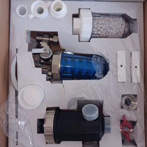 Kit salva caldaia composto da: defangatore magnetico, dosatore polifosfati, neutralizzato te di condense acide, raccorderia per collegamento idraulico, nuovo.