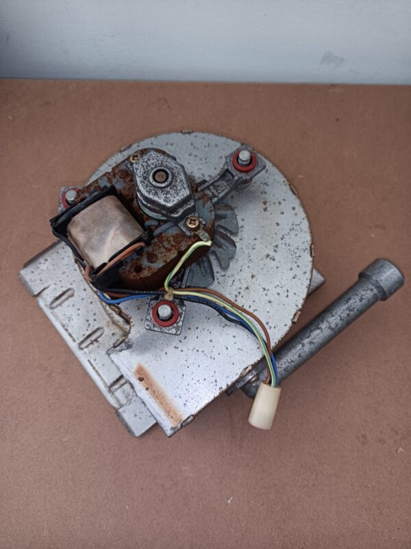 Ventilatore attivatore di tiraggio per caldaie Junkers ZWR 24-2, e altre, usato. - immagine 2