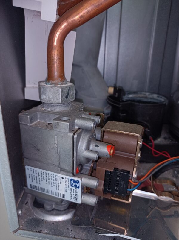 Valvola gas Sigma 848 0063AS483, usata, per caldaie Beretta, Junkers/Bosch e altre. - immagine 2