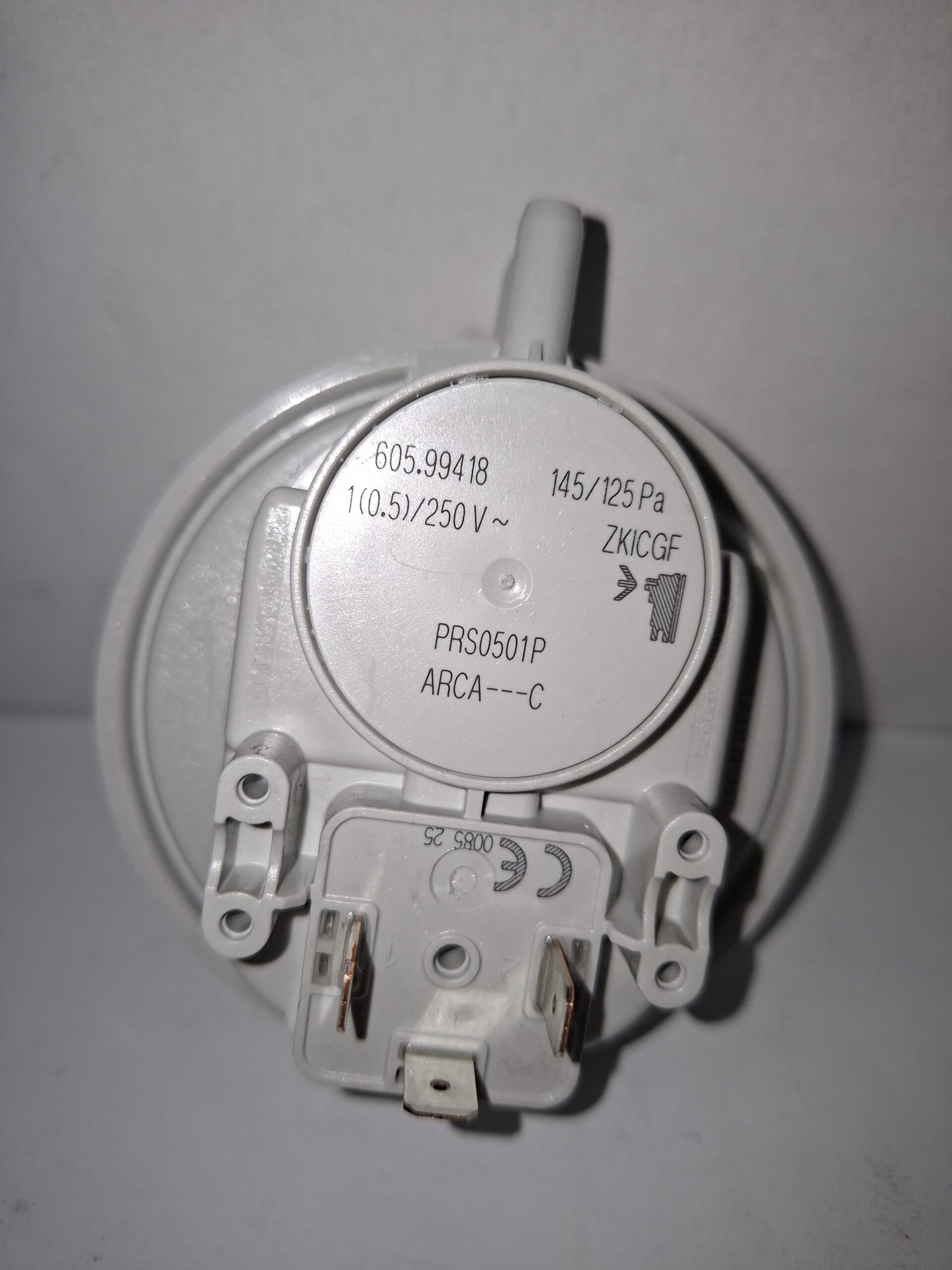 Pressostato fumi/aria Arca, codice: Prs0501p. nuovo, 145 125 pascal, per valdaie Arca. 2 Pressostato fumi/aria Arca, codice: Prs0501p. nuovo, 145 125 pascal, per valdaie Arca. - immagine 2